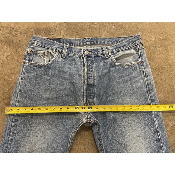 Vintage Levis 501 Jeans Mens 38x28 Light Blue Straight Leg Button Fly USA 90s - Picture 16 of 16